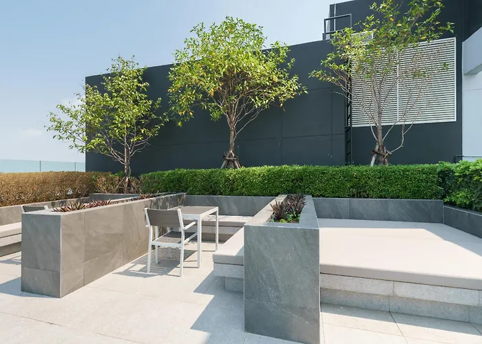 Luxury Loft Duplex With Luxurious Views! *